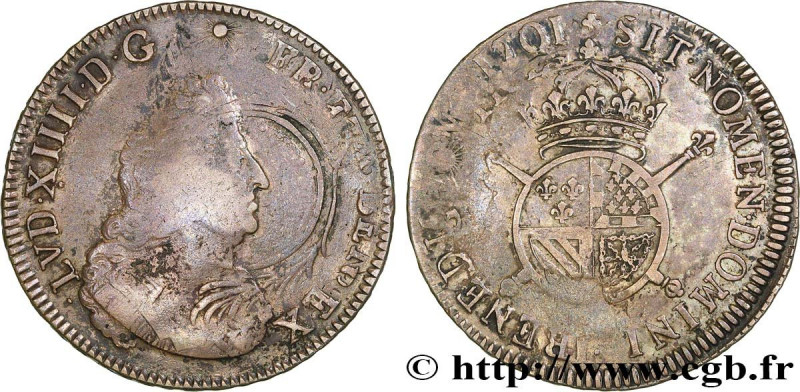 LOUIS XIV "THE SUN KING"
Type : Écu de Flandre aux insignes 
Date : 1701 
Mint n...