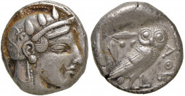 ATTICA Atene - Tetradramma (ca. 454-404 a.C.) Testa elmata di Atena a d. - R/ Civetta di fronte - S.Cop. 31 AG (g 17,14)
BB+