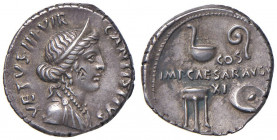 Augusto (27 a.C.-14 d.C.) Denario (16 a.C., C. ANTISTIVS VETVS monetiere) Busto di Venere a d. - R/ Strumenti sacrificali - RIC 367 AG (g 4,00) Contro...