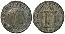 Costanzo Cloro (306) Follis (Aquileia) Busto velato a d. - R/ Tempietto - RIC 127 AE (g 7,13)
BB+