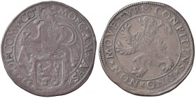 CORREGGIO Camillo e Fabrizio (1580-1597) Mezzo tallero del leone da 35 soldi - MIR 153 (indicato R/4); M.L. 55 MI (g 12,54) RRRR Patina scura, graffie...