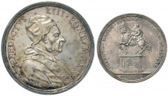 Benedetto XIII (1724-1730) Medaglia 1725 Giubileo - Opus: Hamerani - Miselli 199 AG (g 50,80 - 49 mm) RRR Minimi colpetti al bordo ed un minimo graffi...