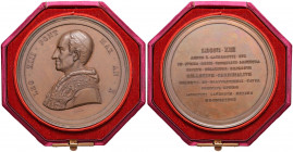 Leone XIII (1878-1903) Medaglia 1887 Cinquantesimo di sacerdozio - Opus: Bianchi - AE (g 252 - Ø 82 mm) Conservazione eccezionale, in astuccio rosso d...