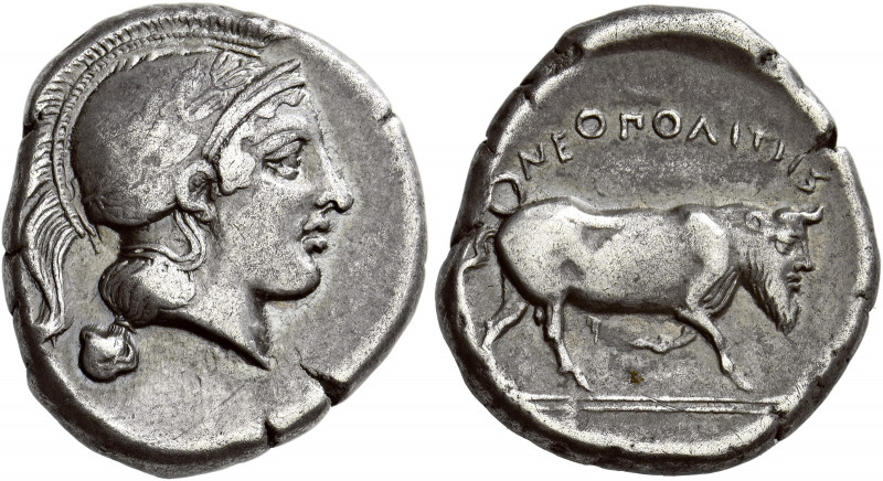 Campania, Neapolis.   Didrachm circa 420-400, AR 7.40 g. Head of Athena r., wear...