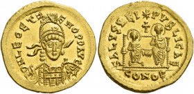 Anthemius, 467-472.   Solidus, Constantinopolis circa 474, AV 4.47 g. DN LEO Et Z – ENO P P AVG Helmeted, diademed and cuirassed bust three-quarters f...