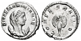 Diva Mariniana. Antoninianus. 254-256 AD. Rome. (Ric-3). (Rsc-2). Anv.: DIVAE MARINIANAE, diademed, veiled and draped bust right, set on crescent. Rev...
