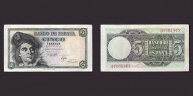 Billetes
Francisco Franco, Banco de España
5 Pesetas. 5 marzo 1948. Sin serie. ED.455. Ligeras arrugas , picos romos y manchita. (EBC+).