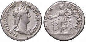 ROMANE IMPERIALI - Sabina (moglie di Adriano) - Denario - Busto drappeggiato e diademato a d. /R La Concordia seduta a s. con patera e il braccio s. a...