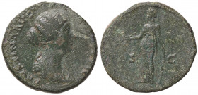 ROMANE IMPERIALI - Faustina II (moglie di M. Aurelio) - Sesterzio - Busto drappeggiato a d. /R Diana stante a s. con una freccia e si appoggia al suo ...