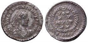 ROMANE IMPERIALI - Valentiniano II (375-392) - Siliqua - Busto diademato e drappeggiato a d. /R Scritta entro corona RIC 19c.2 (AG g. 2,26)
BB+