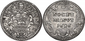 Roma. Innocenzo XI (1676-1689), Benedetto Odescalchi. Grosso 1686. CNI 145; M. 178; Berm. 2120. AG. 1.42 g. 19.00 mm. Bel BB.