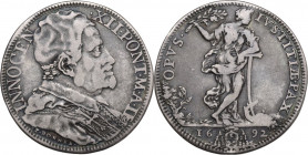 Roma. Innocenzo XII (1691-1700), Antonio Pignatelli. Mezza piastra 1692 A. II. CNI 27; M. 35 var. I; Berm. 2241. AG. 14.66 g. 36.00 mm. R. BB.