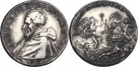 Gregorio XIII (1572-1585), Ugo Boncompagni. Medaglia 1572 per la strage degli Ugonotti. D/ GREGORIVS XIII PONT MAX AN I. Busto a sinistra con camauro ...