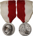 Medaglia 1934, A. XII per lo Stadio della Vittoria di Bari. Cas. XII-20. AE argentato. 30.50 mm. Appiccagnolo e nastrino. Bel BB.