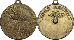 Legione Carabinieri Salerno. Medaglia portativa 1 Luglio 1951. AE dorato. 10.74 g. 33.50 mm. BB.