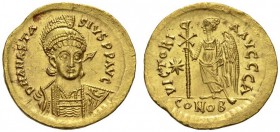 Anastasius I, 491-518. Solidus (Gold, 19mm, 4.50 g 6), Constantinople, 507-518. DN ANASTA - SIVS PP AVC Diademed, helmeted and cuirassed bust of Anast...