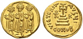 Heraclius Constantine, 641. Solidus (Gold, 4.51 g 6), Constantinople, 10th officina (I), 11 March-July 641. Three standing emperors, all crowned, wear...