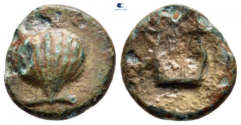 Calabria. Tarentum circa 275-200 BC. 
Bronze Æ

14 mm, 2,17 g



nearly v...