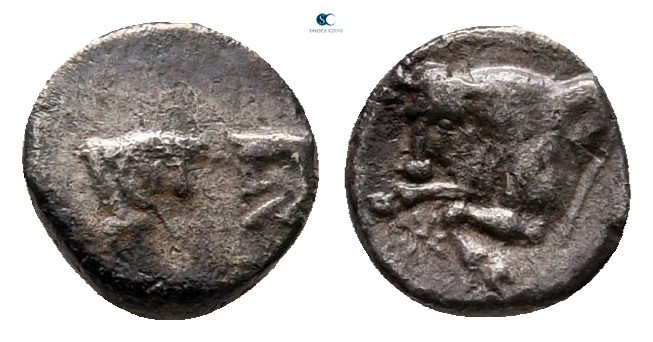 Caria. Uncertain mint circa 500-450 BC. 
Tetartemorion AR

7 mm, 0,36 g


...