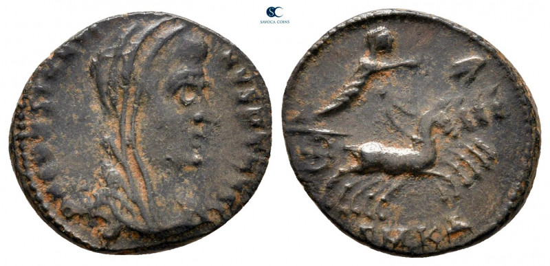 Divus Constantine I AD 337. Cyzicus
Follis Æ

16 mm, 1,64 g



nearly ver...