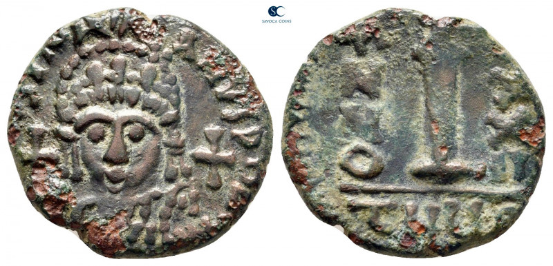 Justinian I AD 527-565. Theoupolis (Antioch)
Decanummium Æ

20 mm, 4,30 g

...