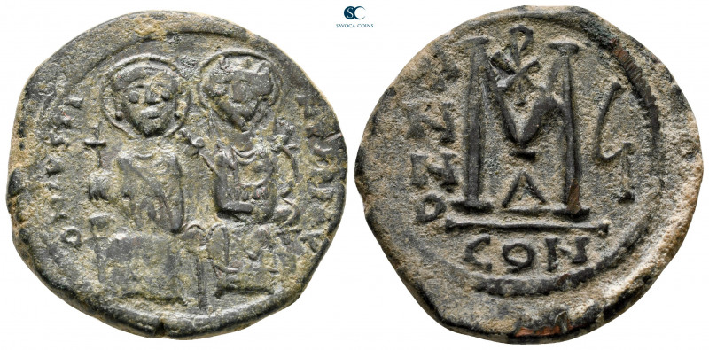 Justin II and Sophia AD 565-578. Constantinople
Follis or 40 Nummi Æ

32 mm, ...