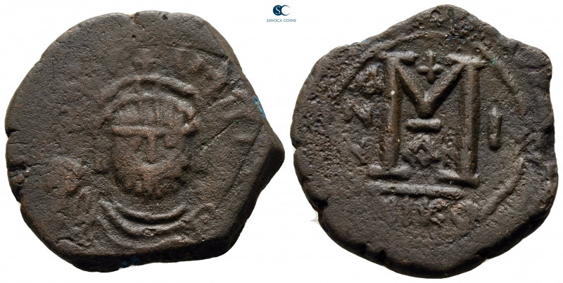 Heraclius AD 610-641. Nikomedia
Follis or 40 Nummi Æ

30 mm, 12,03 g



v...