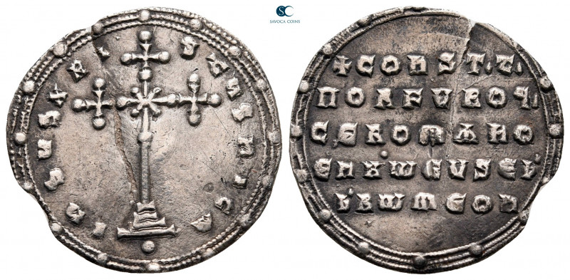 Constantine VII Porphyrogenitus, with Romanus I AD 913-959. Constantinople
Mili...