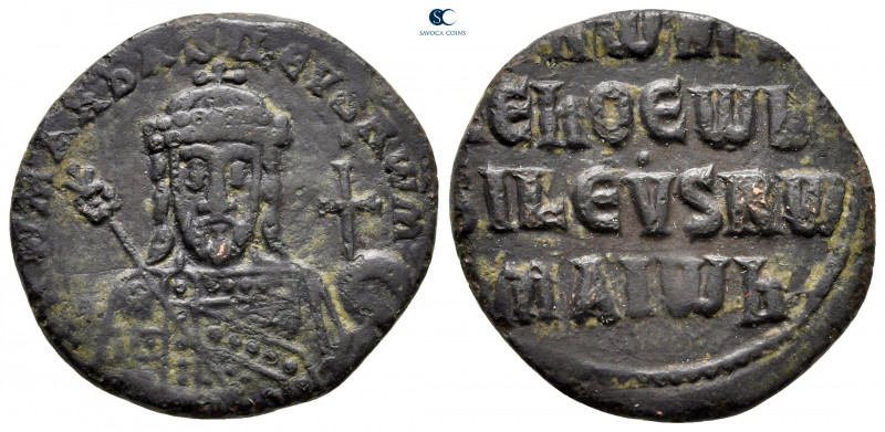 Romanus I Lecapenus AD 920-944. Constantinople
Follis Æ

24 mm, 6,21 g


...