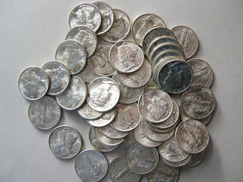 UNITED STATES. Roll of 49 Mercury Dimes. Dated 1944. Choice UNC.