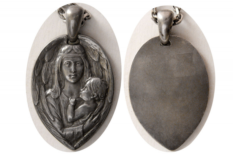 UNITED STATES. Early 20th Century. U.S. Silver Charm (60 gm; 60mm x 42mm x 3mm)....