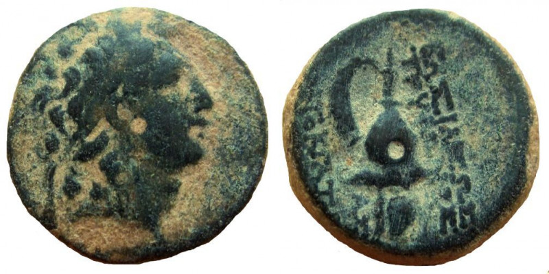 Seleukid Kingdom. Diodotos Tryphon, 142-138 BC. AE 17 mm. 5.58 gm. Ascalon mint....