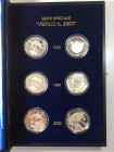 REPUBBLICA ITALIANA. Cofanetto serie speciale "VERSO IL 2000" con 6 monete in argento. 2000 lire 1998 (2); 5000 lire 1999 (2); 2000 lire 2000 - 10000 ...