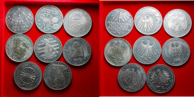ESTERE - Germania. Lotto di 8 monete commemorative da 5 Marchi. Copper-nickel. SPL-FDC