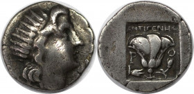 Griechische Münzen, CARIA. INSELN VOR KARIEN. RHODOS. Drachme, ca. 188-170 v. Chr. (2,90 g). Vs: Kopf des Helios mit Strahlenkrone rechts. Rs: Rose mi...