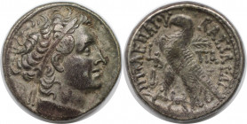 Griechische Münzen. AEGYPTUS. Kleopatra VII. (50-31 v. Chr). AR Tetradrachme, Jahr 2 (= 51/50 v. Chr.), Alexandria (13,93 g. 26 mm). Vs.: Kopf Ptolema...
