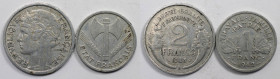 Europäische Münzen und Medaillen, Frankreich / France, Lots und Sammlungen. 1 Franc 1942, KM 902.1, 2 Francs 1948, KM 886a.1. Lot von 2 Münzen. Alumin...