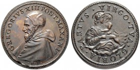 ITALIEN. SPEZIALSAMMLUNG PAPSTMEDAILLEN. Gregor XIII. 1572-1585. Bronzemedaille An I (1572). Stempel von G. Bonzagi. Brustbild nach links. Rv. Mutter ...