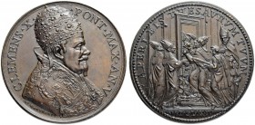 ITALIEN. SPEZIALSAMMLUNG PAPSTMEDAILLEN. Clemens X. 1670-1676. Bronzemedaille An V (1675). Auf die Öffnung der Heiligen Pforte. Stempel von G. Lucenti...