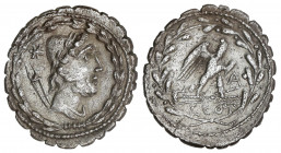 Denario. 105 a.C. AURELIA. Lucius Aurelius Cotta. Anv.: Busto de Vulcano a derecha, detrás estrella y tenazas. Rev.: Águila, debajo letra A y leyenda:...