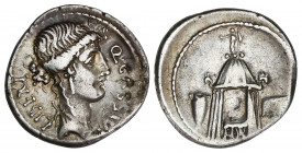 Denario. 55 a.C. CASSIA. Q. Cassius Longinus. Anv.: Cabeza de la Libertad a derecha. Q. CASSIVS LIBERT. 3,73 grs. AR. BMC-3873; Cal-414; Craw-428/2; F...