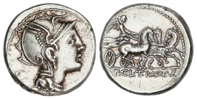 Denario. 110-109 a.C. CLAUDIA. Appius Claudius Pulcher. Anv.: Cabeza de Roma a derecha, detrás objeto triangular. Rev.: Victoria en biga a derecha. En...