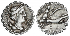 Denario. 79 a.C. CLAUDIA. Ti. Claudius Nero. Anv.: Busto diademado de Diana a derecha, entre arco y carcaj y SC delante. Rev.: Victoria en biga a dere...