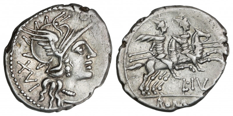 Denario. 141 a.C. JULIA. L. Julius Caesar. Anv.: Cabeza de Roma a derecha, detrá...