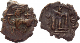 Byzantium AE Follis 641 - 668 AD, Constans II
MIB 170b; SB 1007; Bronze 5,33g.; Constantinople mint; VF