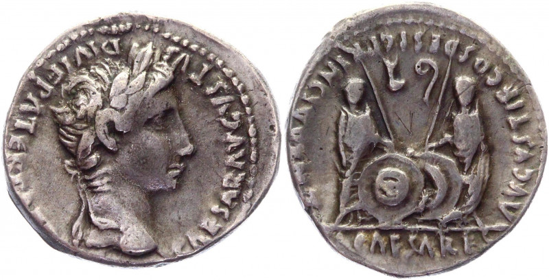 Roman Republic Denarius 1 - 4 AD
RIC 207; Silver 2,64 g.; Obv: CAESAR AVGVSTVS ...