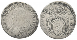 FANO
Gregorio XIII (Ugo Boncompagni), 1572-1585.
Testone.
Ag gr. 9,14
Dr. Busto a s., con piviale rabescato; sotto, N.S. (Meo Neri e Orazio Spadio...