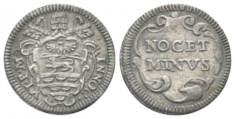 ROMA
Innocenzo XI (Benedetto Odescalchi), 1676-1689.
Mezzo Grosso.
Ag gr. 0,6...