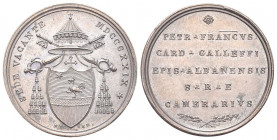 ROMA
Sede Vacante (Cam. Card. Francesco Galeffi), 1829.
Medaglia 1829 opus N. Cerbara.
Æ gr. 18,37 mm 31,6
Dr. Stemma sormontato da triregno e chi...