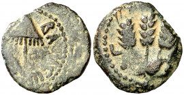 Judea. (42-43 d.C.). Herodes Agripa I (37-44 d.C.). AE 17. (S.GIC. 5567). Anverso descentrado. 1,91 g. MBC.